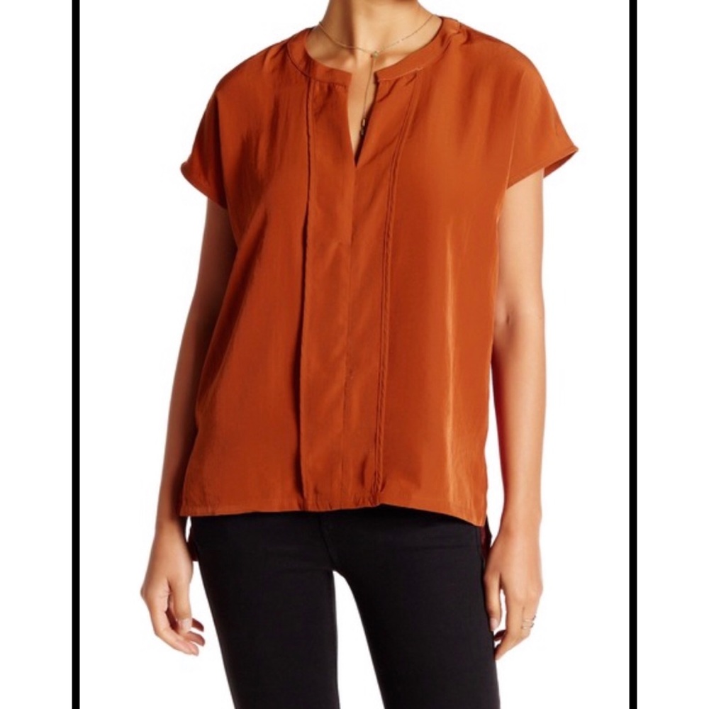 Harlowe & Graham Cap Sleeve Front Panel Blouse